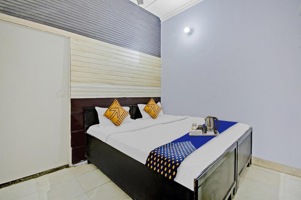 Spot On Shree Naman Guest House Sonipat Dış mekan fotoğraf